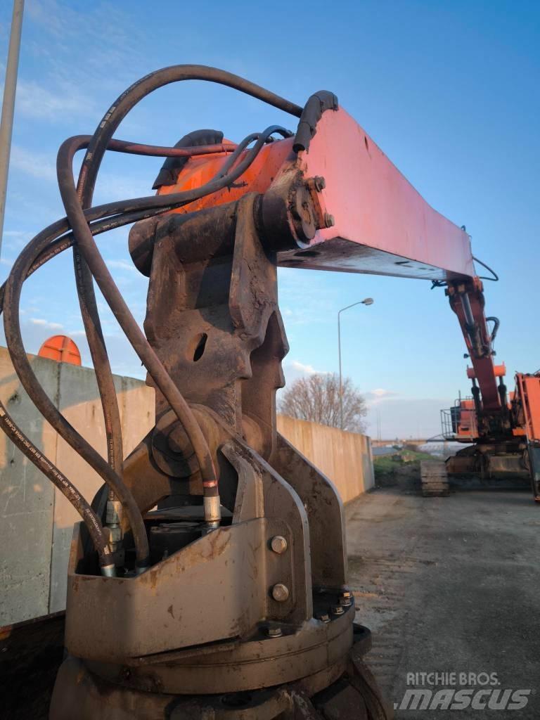 Hitachi ZX 800 Гусеничні екскаватори