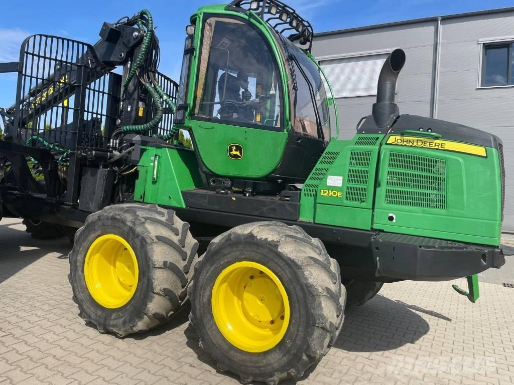 John Deere 1210 E Форвардери