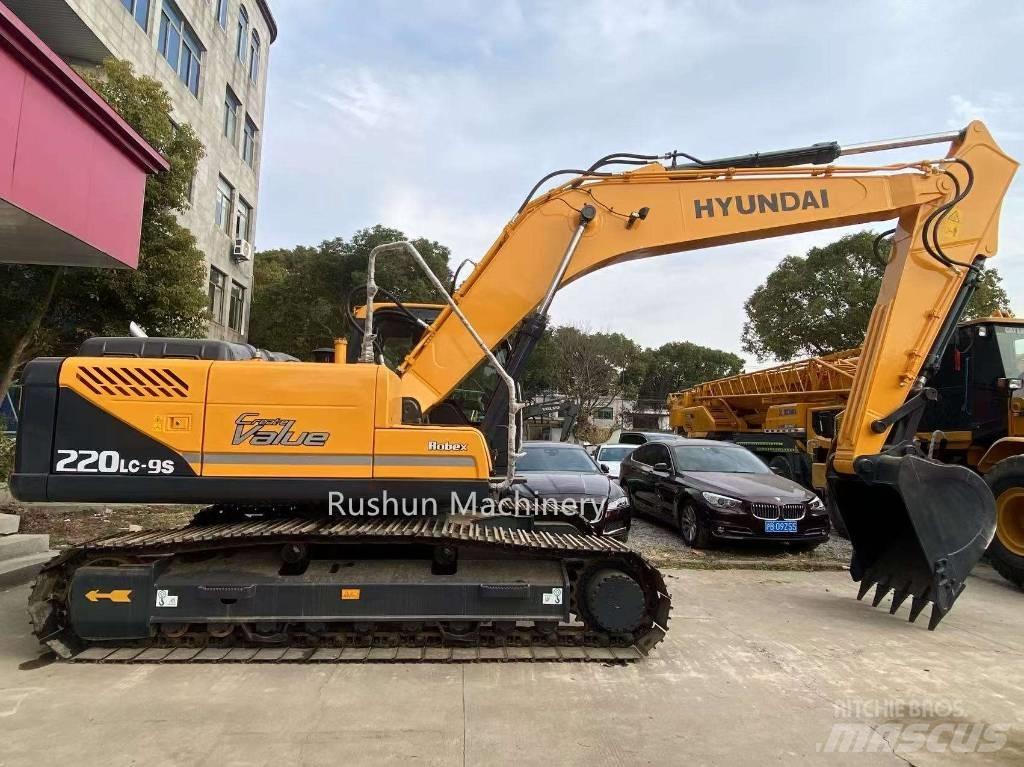 Hyundai 220LC-9S Гусеничні екскаватори
