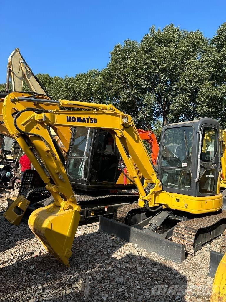 Komatsu PC 40 Гусеничні екскаватори