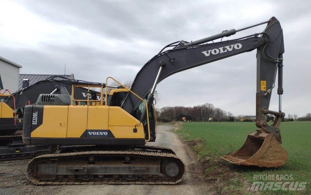 Volvo EC220EL Гусеничні екскаватори