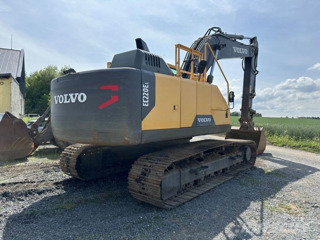Volvo EC220EL Гусеничні екскаватори