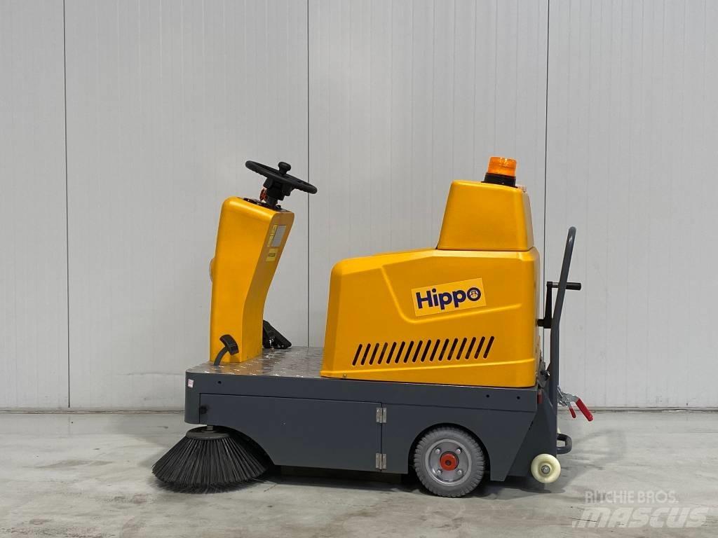  Hippo S1150 Підмітальні машини