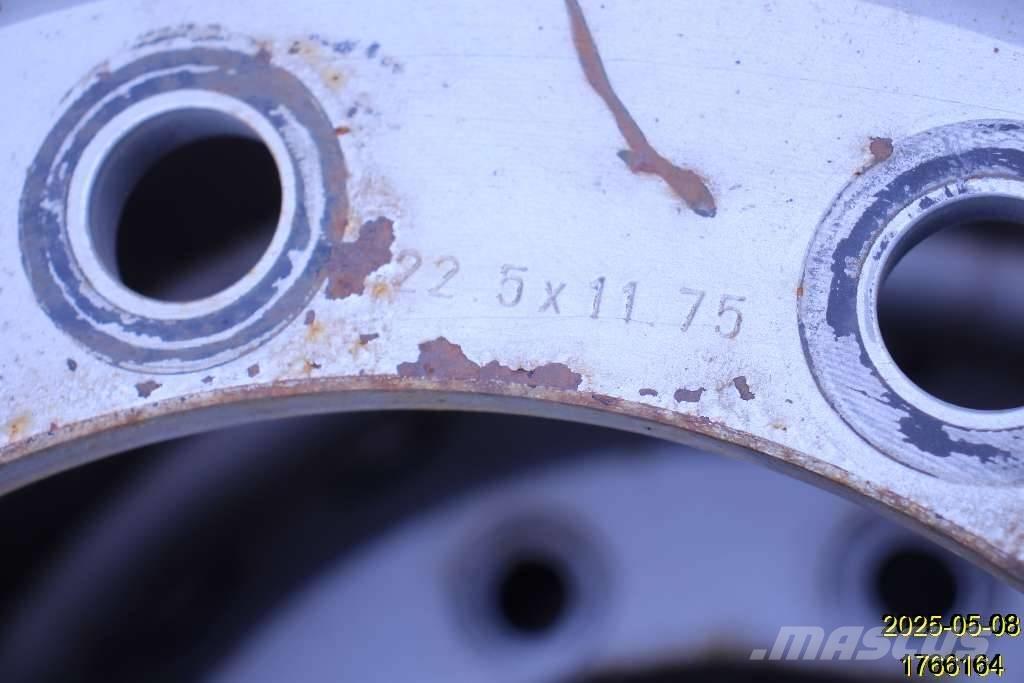  Fälg Volvo Stål Шини