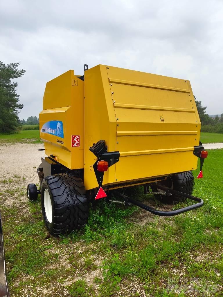New Holland BR 6090 Рулонні прес-підбирачі