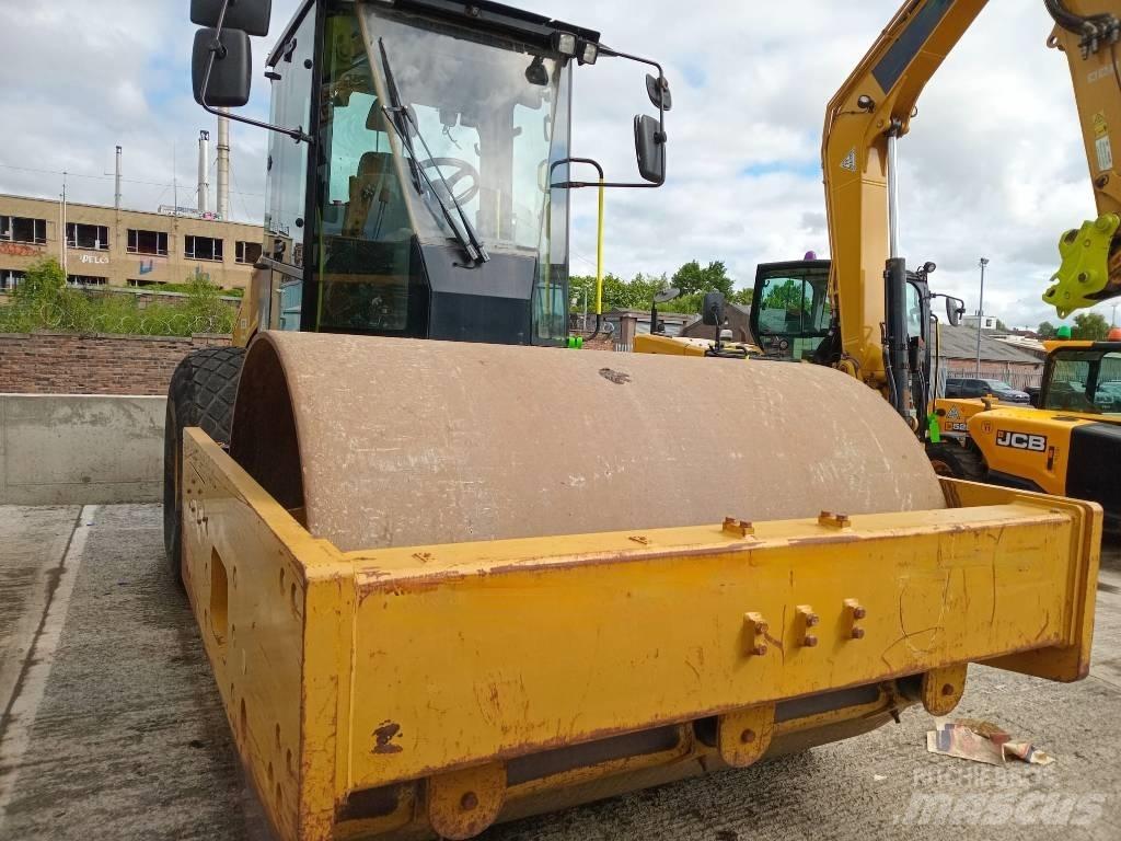 CAT CS 66 B Грунтові котки
