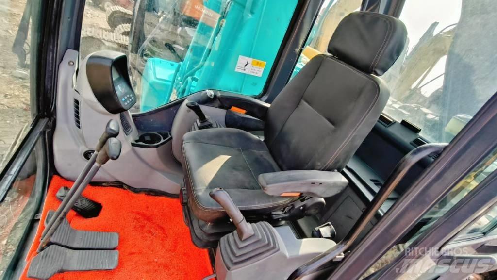 Kobelco SK 130 Гусеничні екскаватори