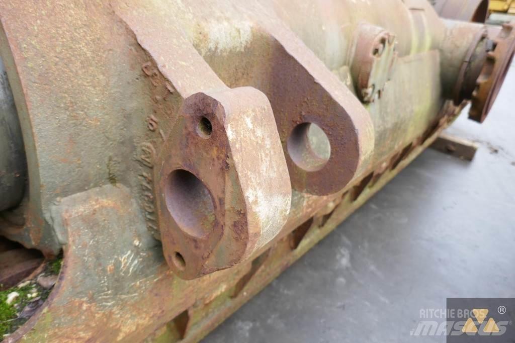 CAT 9W-0558 Шасі