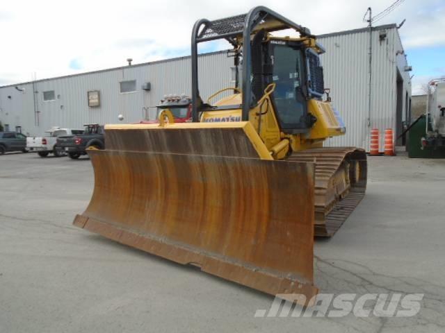 Komatsu D61PX-24 Гусеничні бульдозери