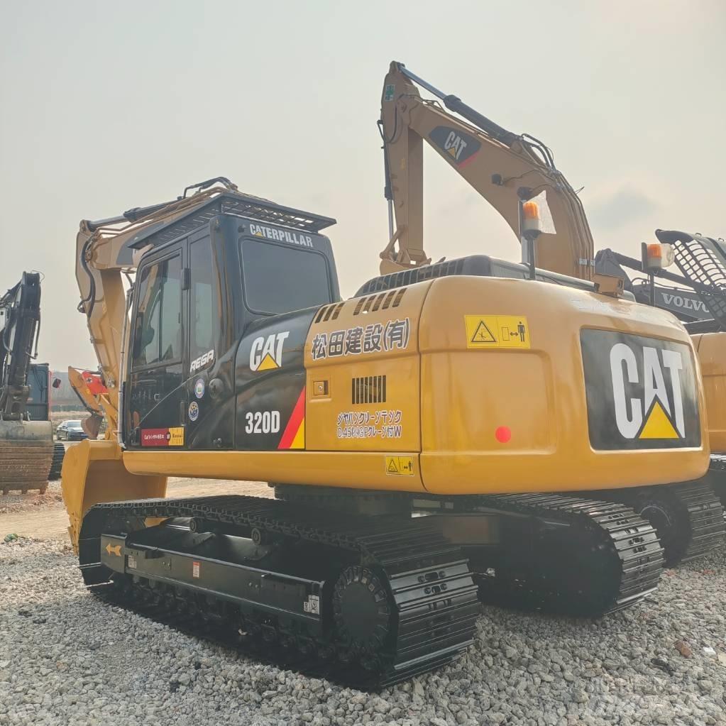 CAT 320D Гусеничні екскаватори