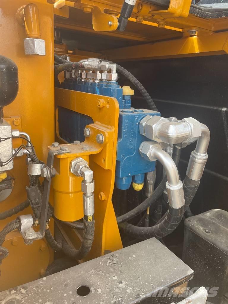 Komatsu PC 240 LC Гусеничні екскаватори