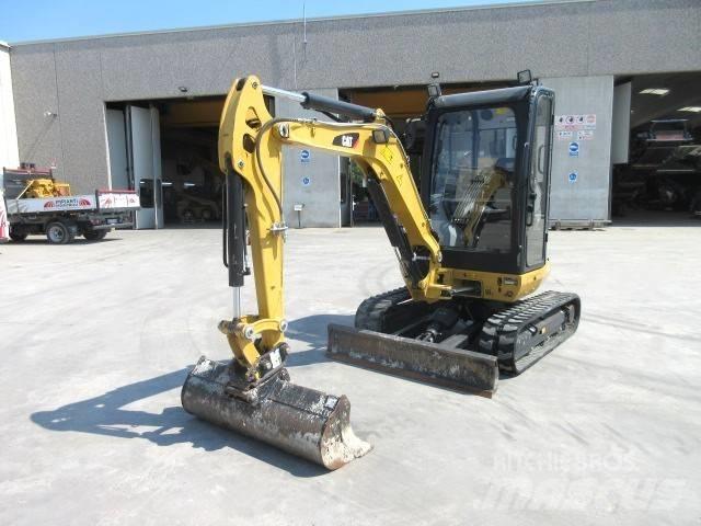 CAT 302.7 D CR Міні-екскаватори < 7т