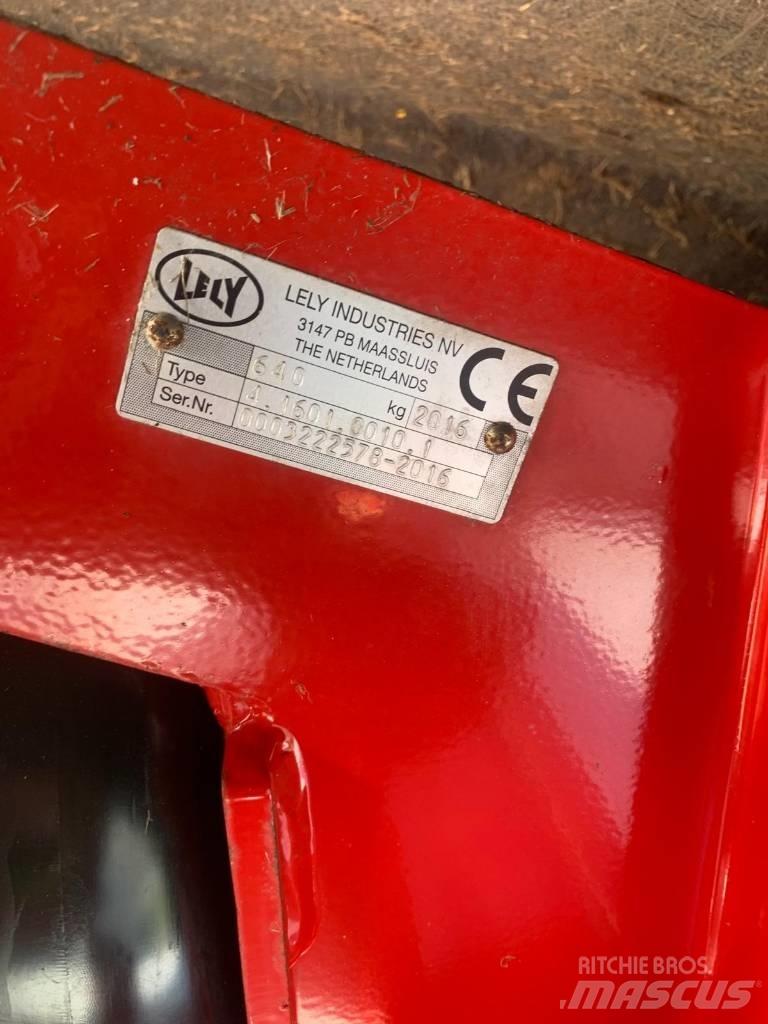 Lely splendimo 300 Косилки