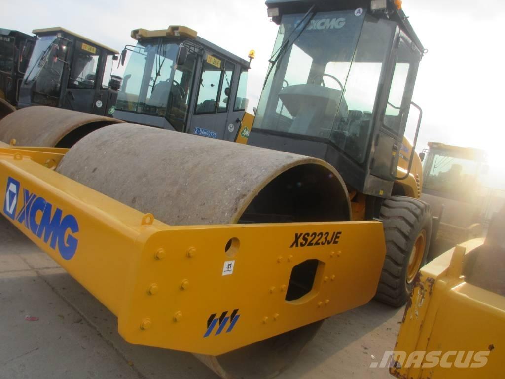 XCMG XS 223 J Грунтові котки