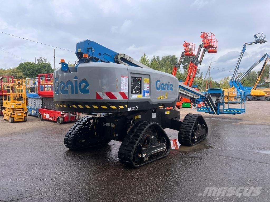 Genie S 65XC TRAX Колінчаті підйомники