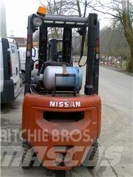 Nissan PD01A18PQ Газові навантажувачі