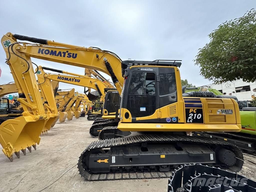 Komatsu PC 210 Гусеничні екскаватори