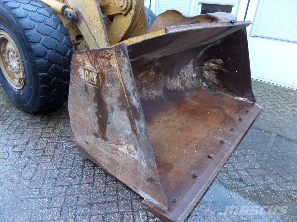 CAT 938 H Фронтальні навантажувачі