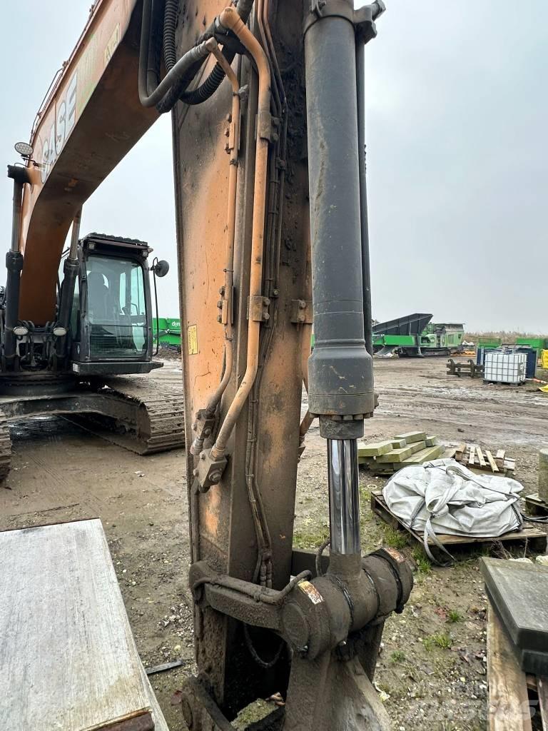 CASE CX 210 D Гусеничні екскаватори