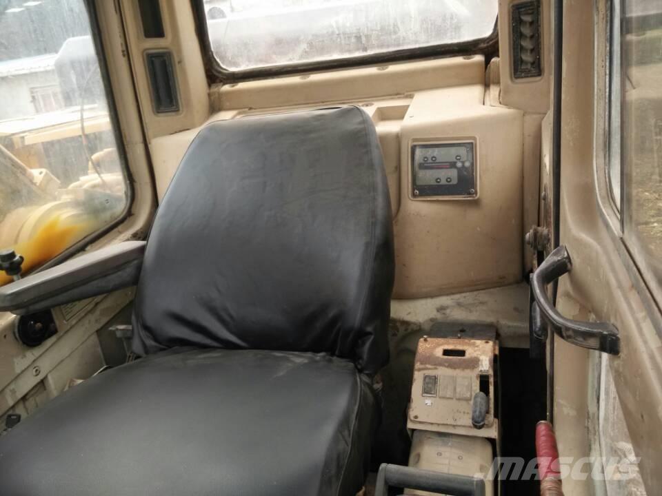 CAT 330 B Гусеничні екскаватори