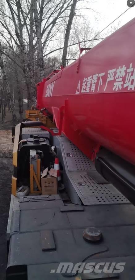 Sany SAC4000C8-8 автокрани