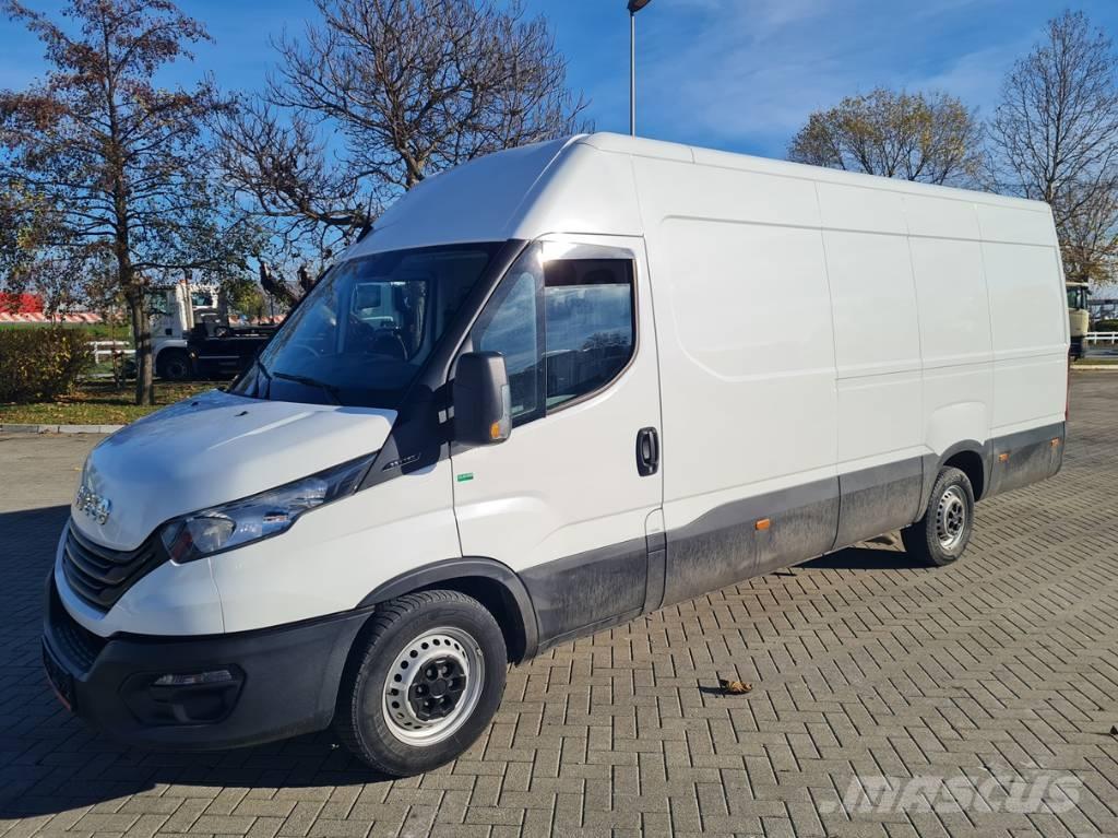 Iveco 35S16 Панельні фургони