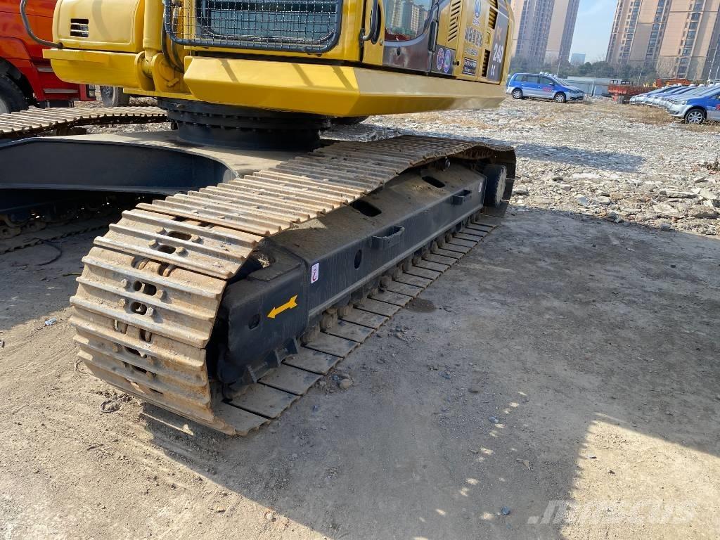 Komatsu PC240-7 Гусеничні екскаватори