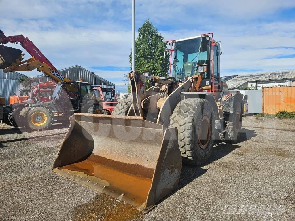 CASE 621 D Фронтальні навантажувачі