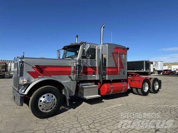 Peterbilt 389 Тягачі