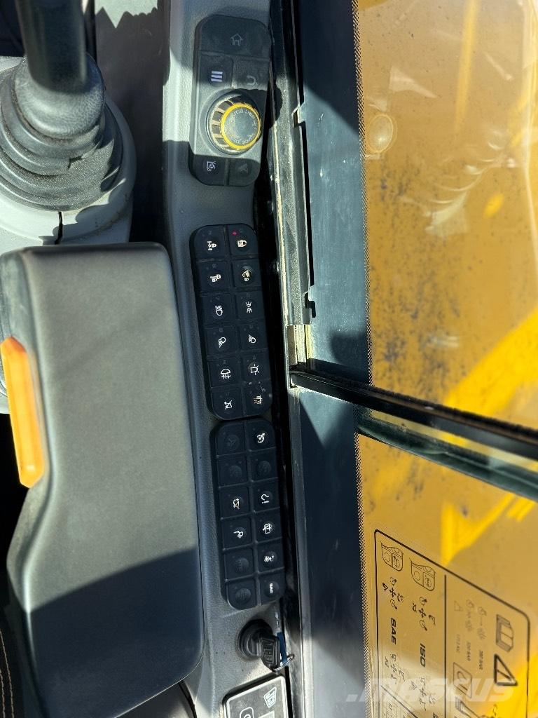 JCB Hydradig Колісні екскаватори