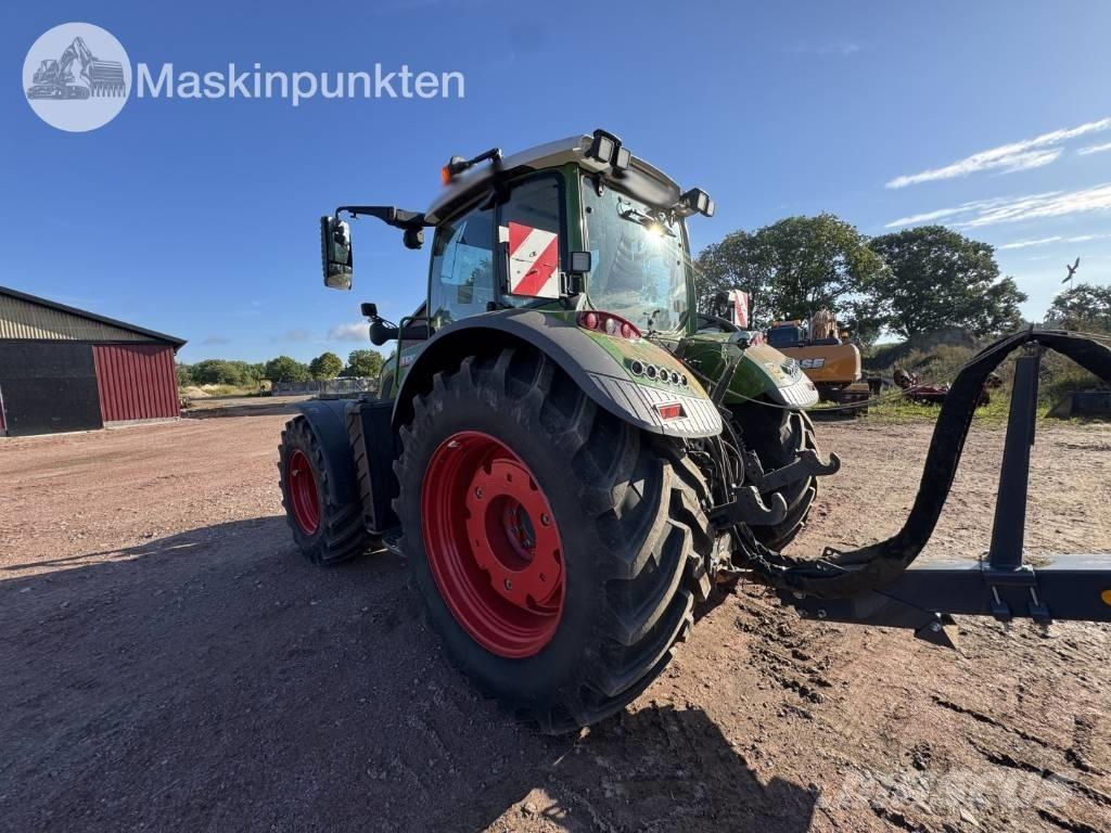 Fendt 724 Vario Трактори