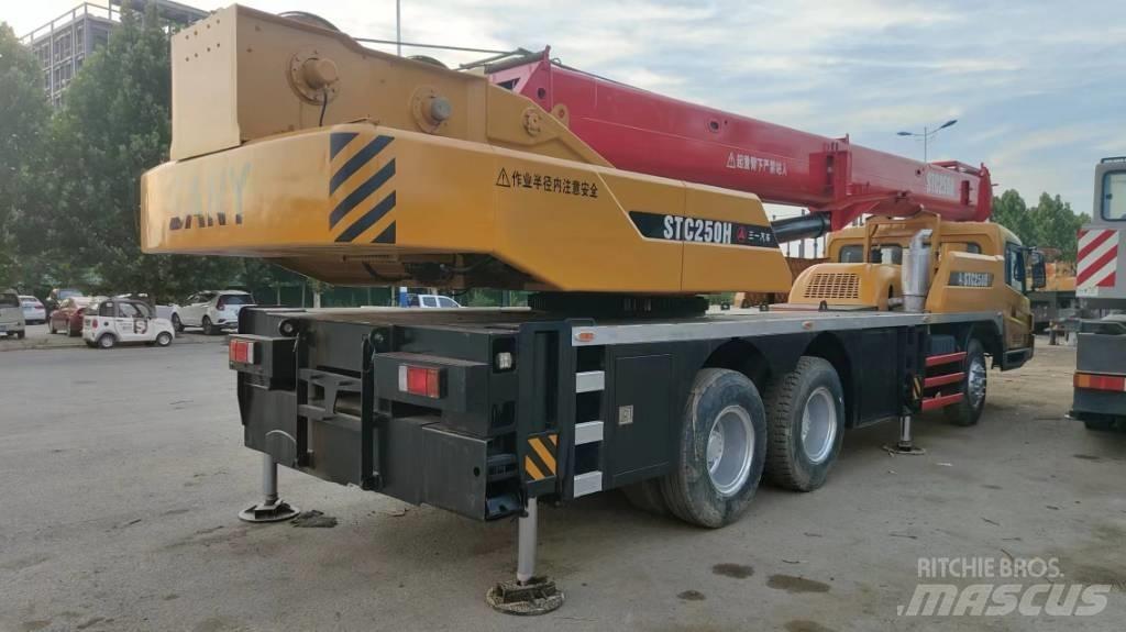 Sany STC250S Підйомно-транспортне обладнання і вантажні ліфти