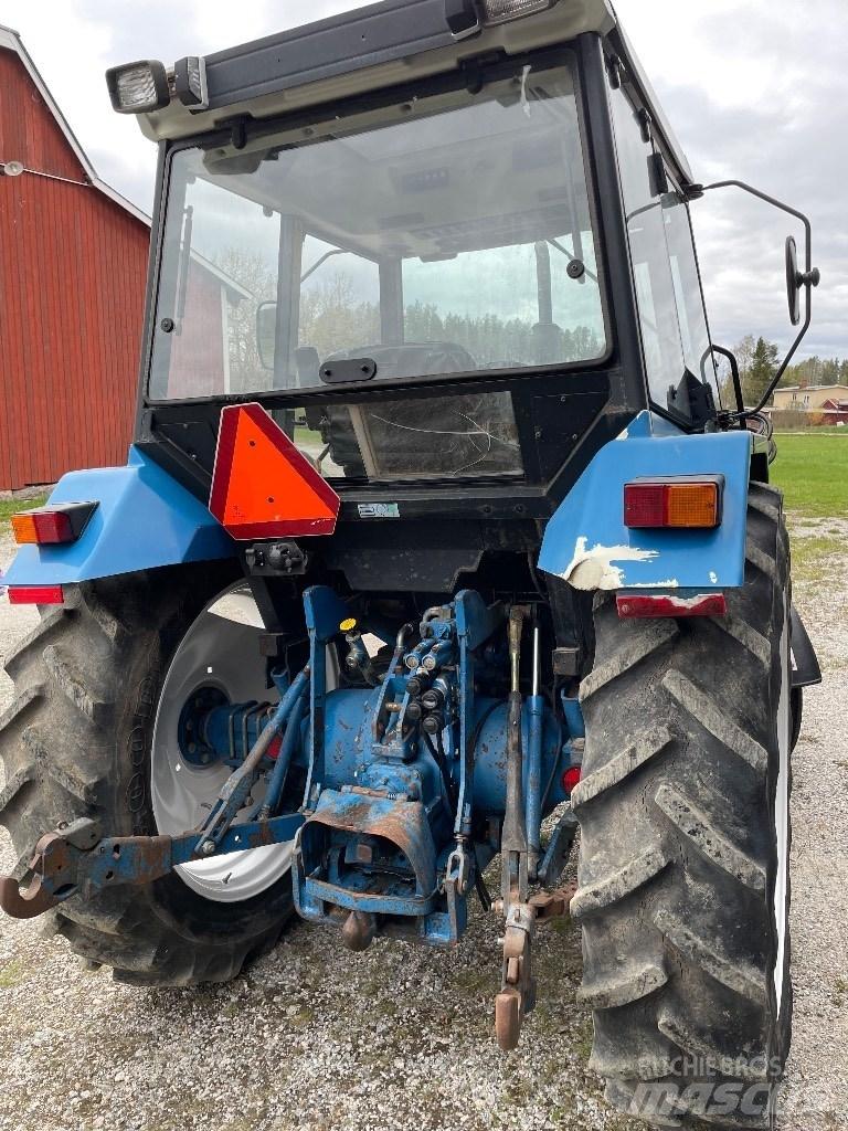 Ford 4830 Трактори