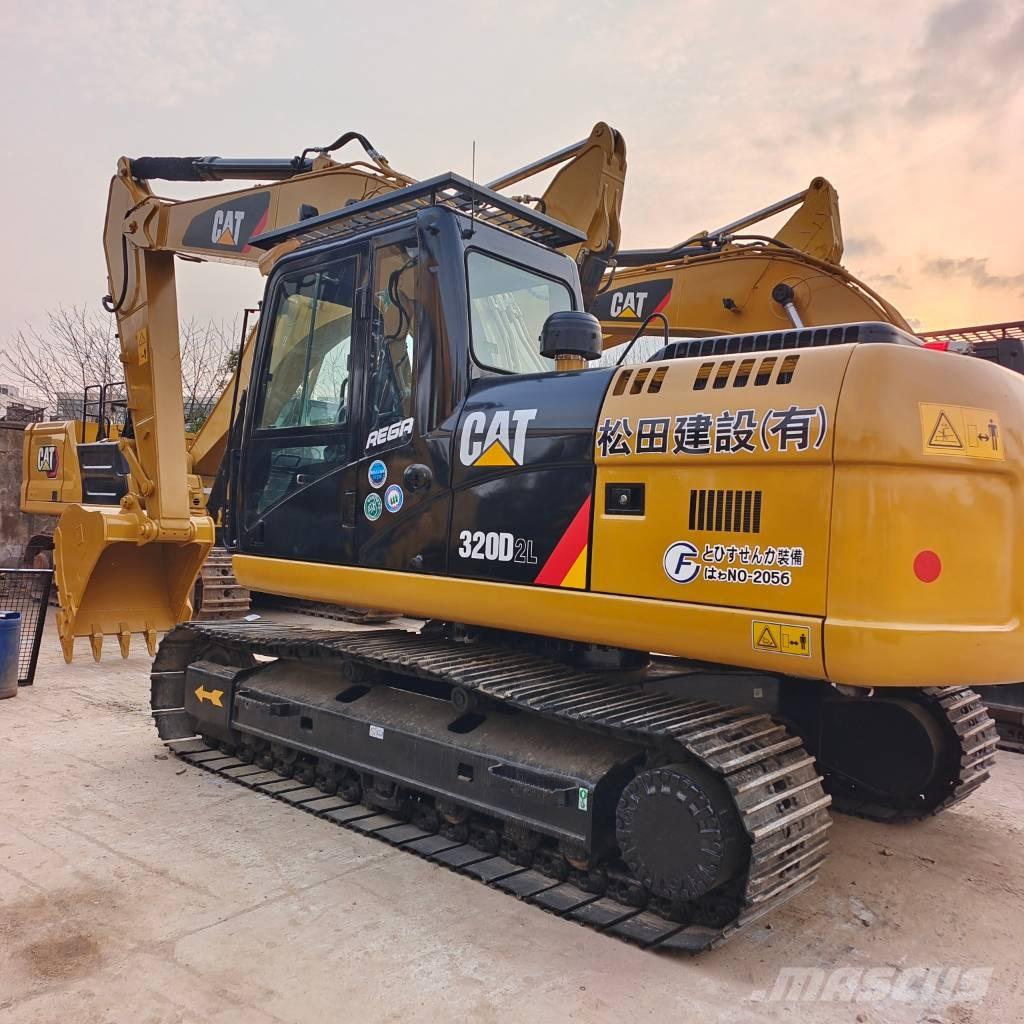 CAT 320 D2L Гусеничні екскаватори
