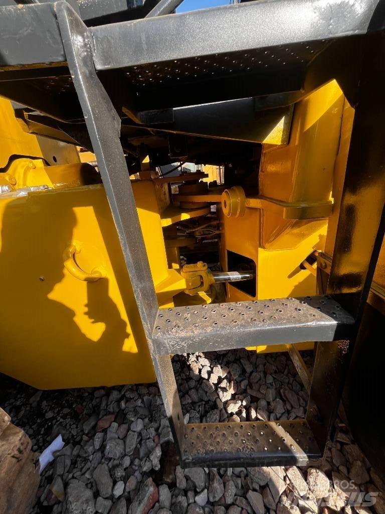 Komatsu WA510 Фронтальні навантажувачі