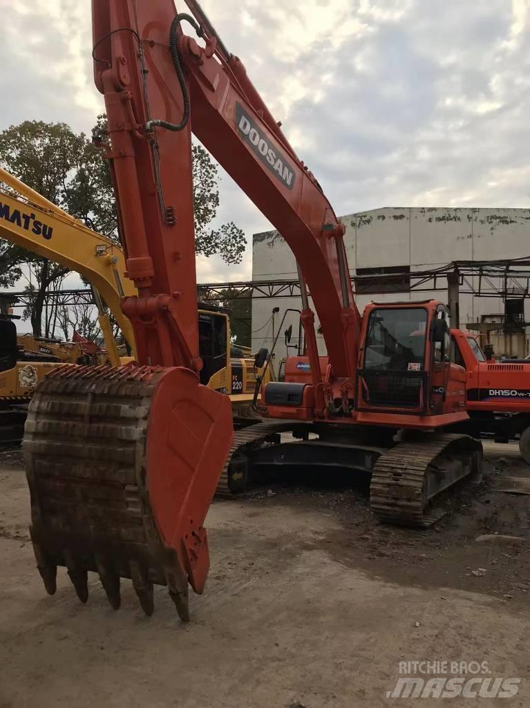 Doosan dx300 Гусеничні екскаватори