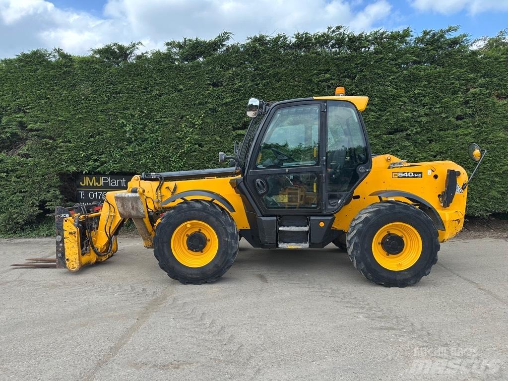 JCB 540-140 Телескопічні навантажувачі