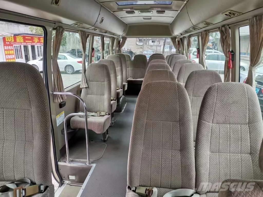 Toyota Coaster Bus Мікроавтобуси