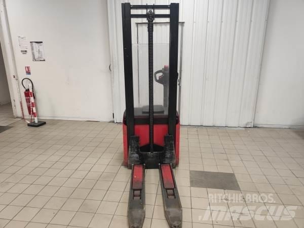 Manitou ES412 AC Самохідні електроштабелери