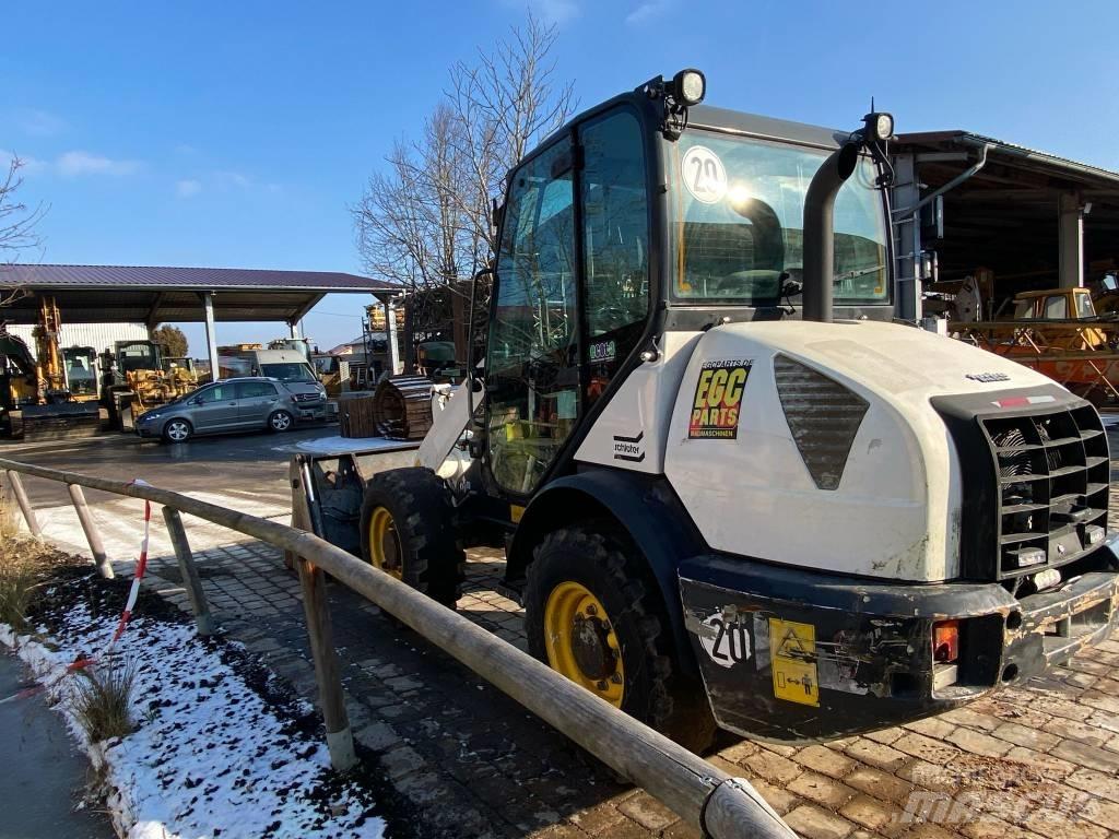 Komatsu WA 70-7 Фронтальні навантажувачі