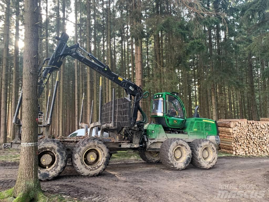 John Deere 1910G Форвардери