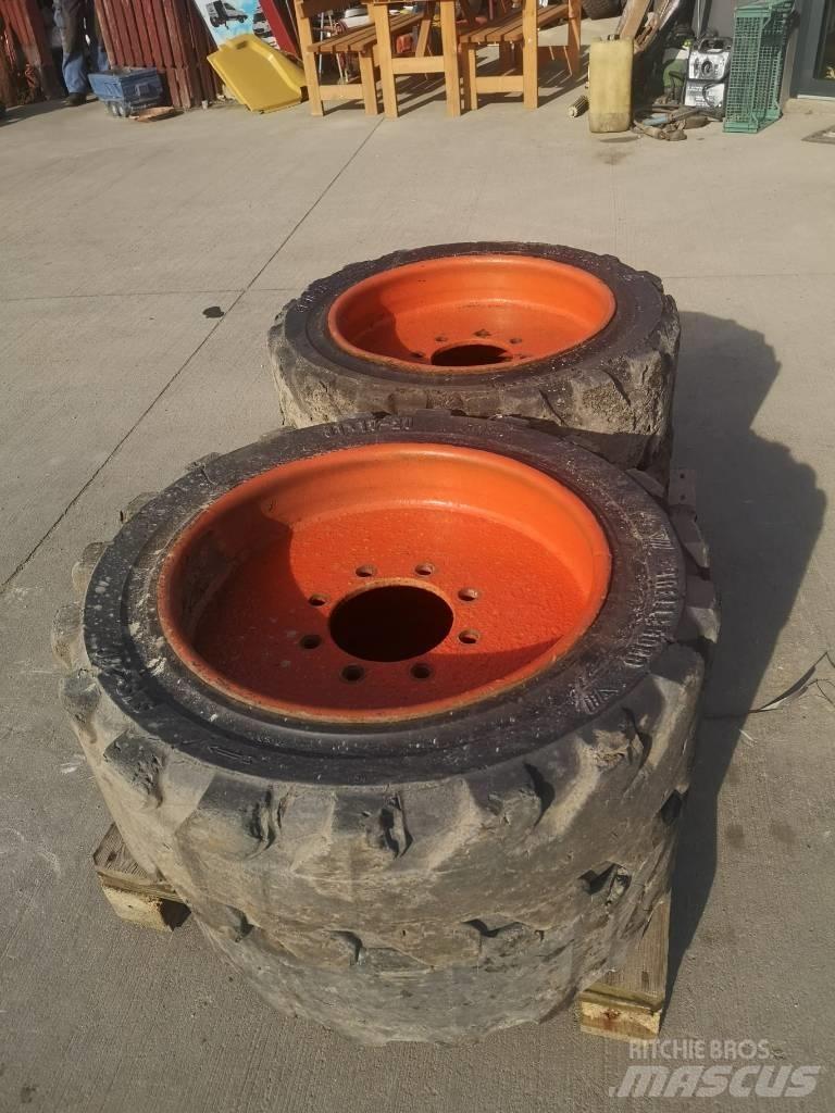 Trelleborg 31x10-20 Шини