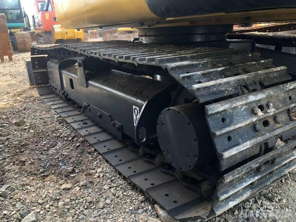 Komatsu 56-7 Гусеничні екскаватори