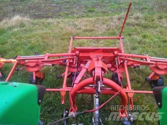 Kuhn Gf5801 Граблі і сінозворушувачі