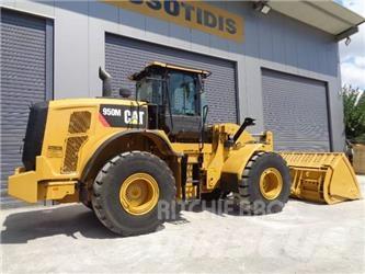 CAT 950M Фронтальні навантажувачі