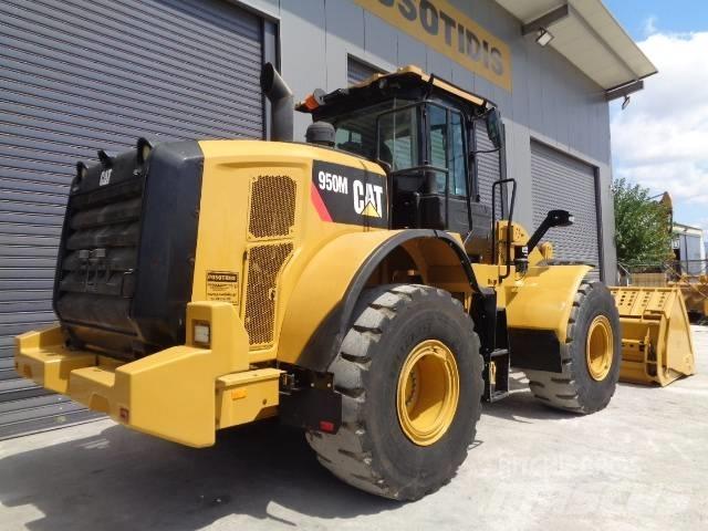 CAT 950M Фронтальні навантажувачі