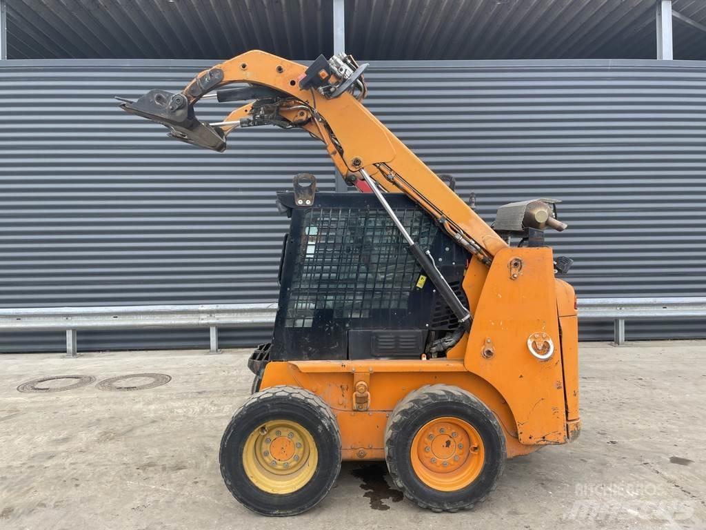 CAT 226B Трельовочні трактора