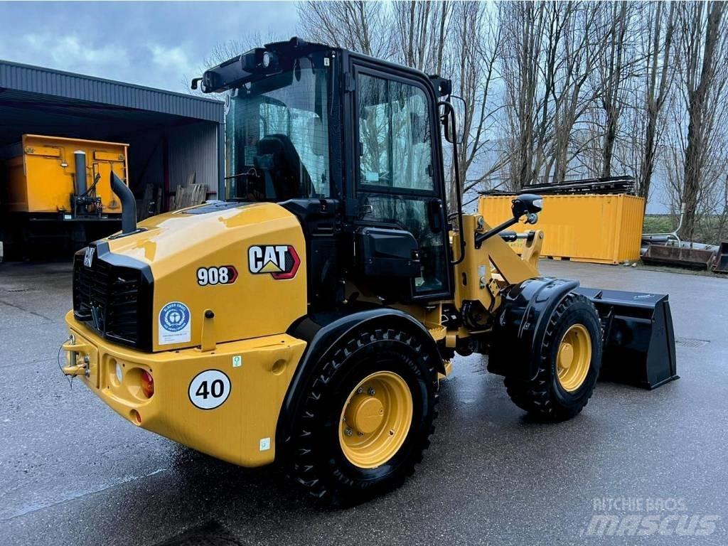 CAT 908 Фронтальні навантажувачі