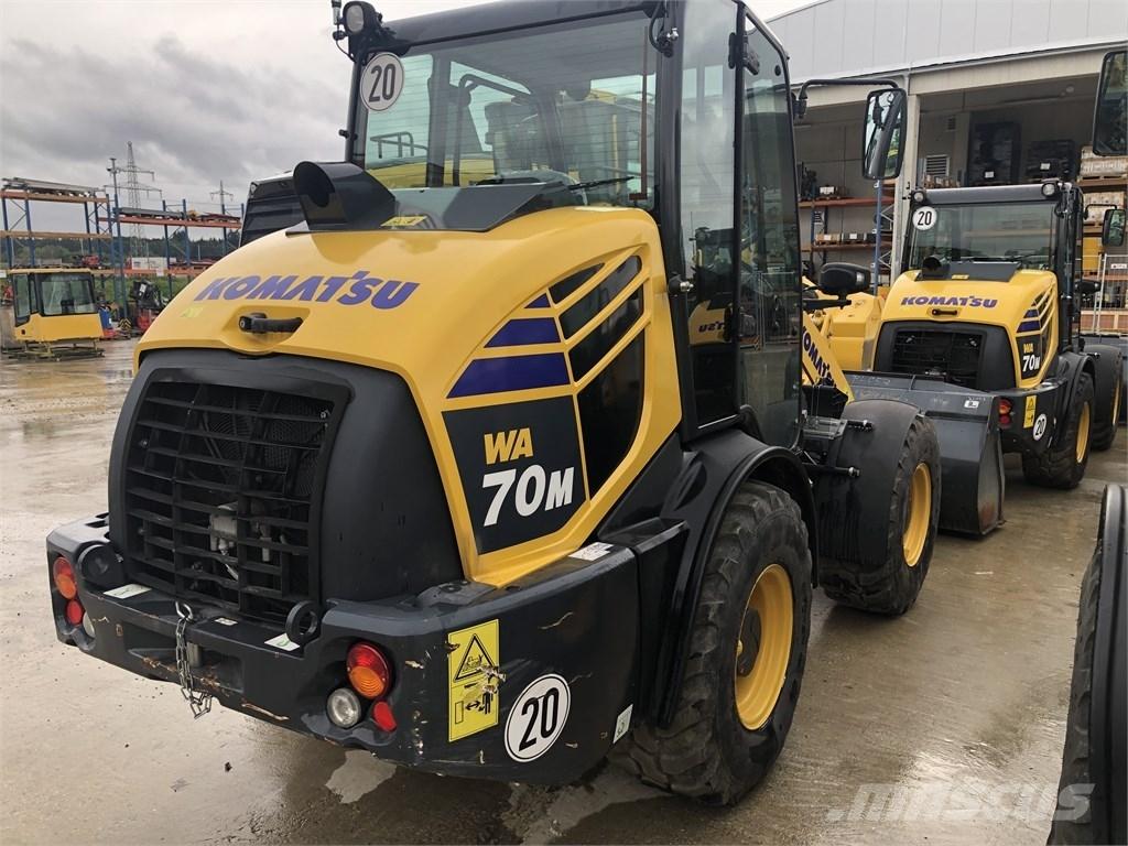 Komatsu WA70M-8 Малі навантажувачі