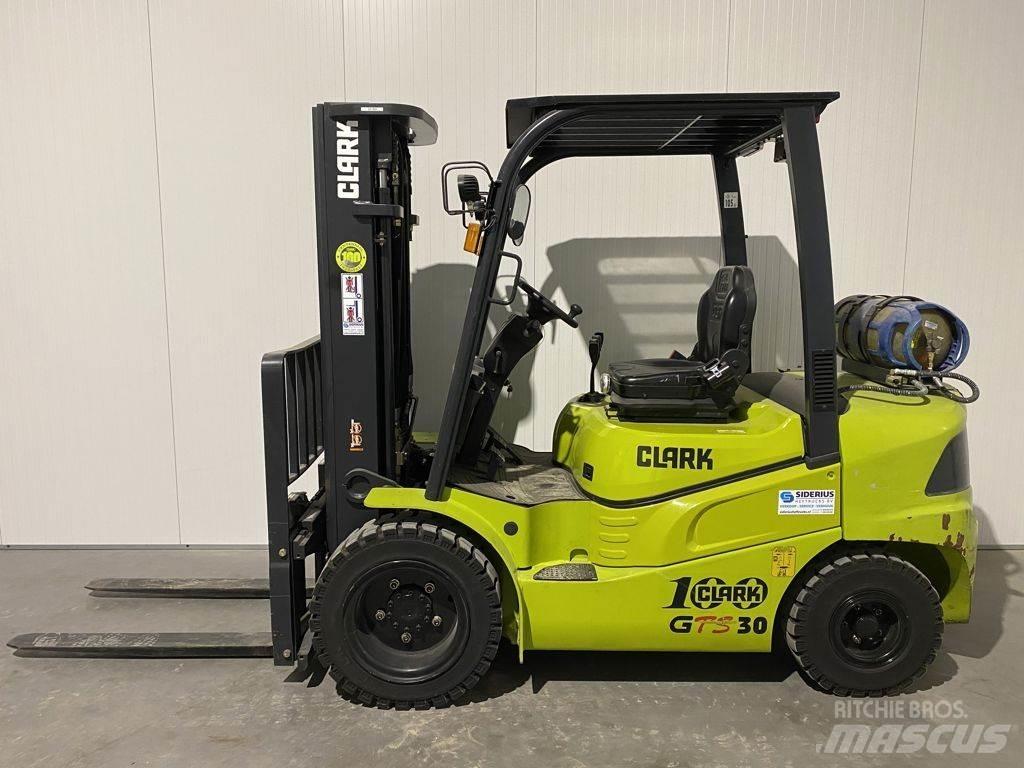 Clark GTS30 Газові навантажувачі